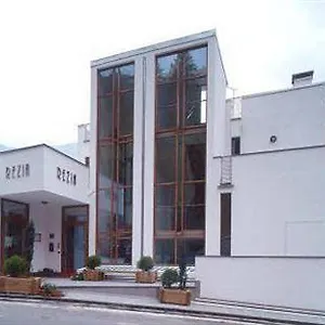 Rezia Italia